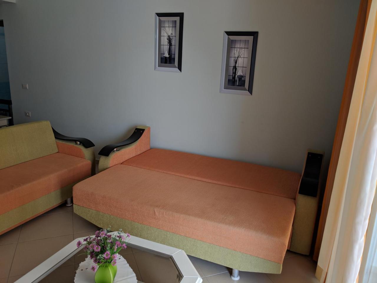 Seafront Apartment Sarandë Exteriör bild