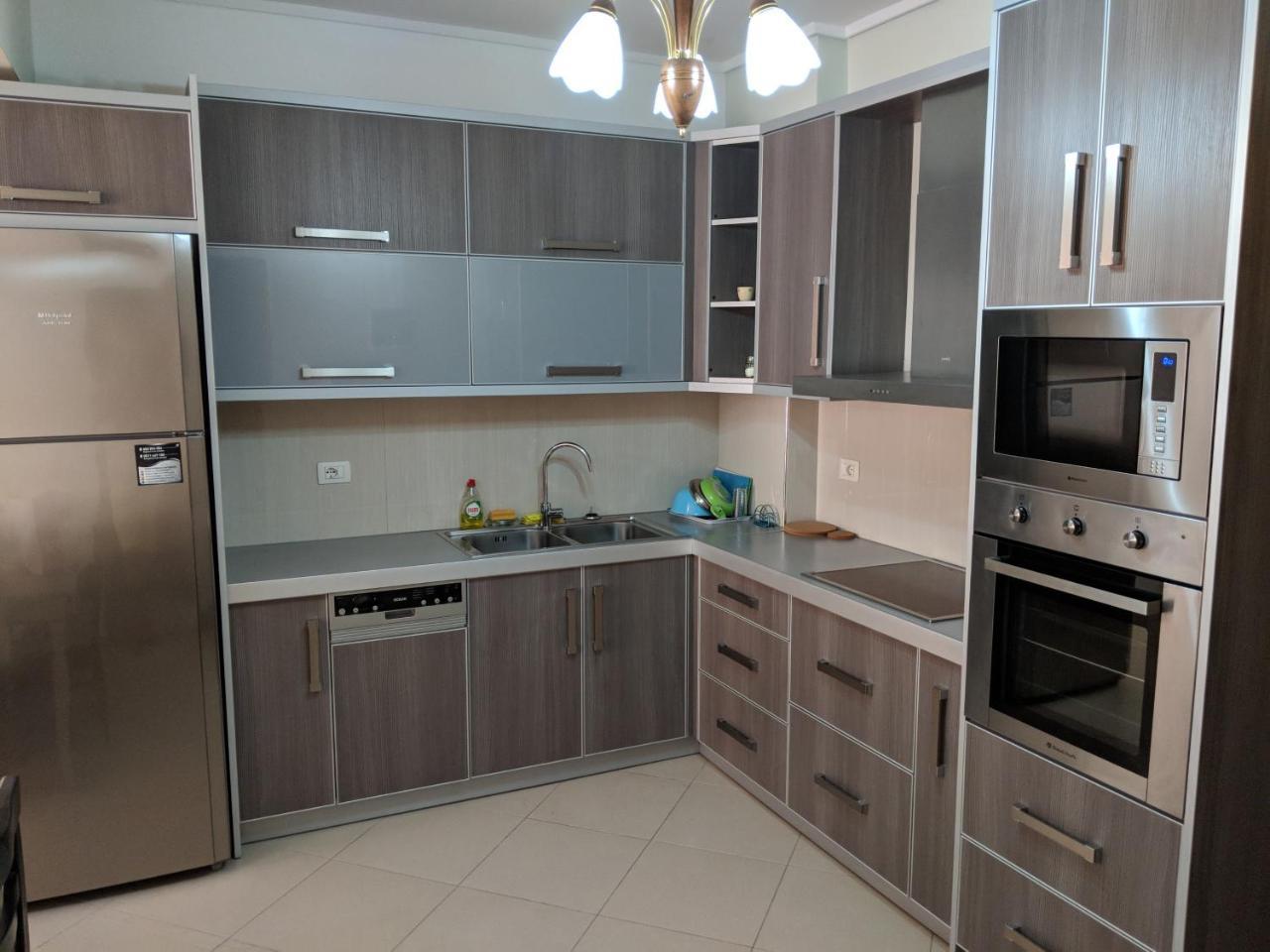 Seafront Apartment Sarandë Exteriör bild