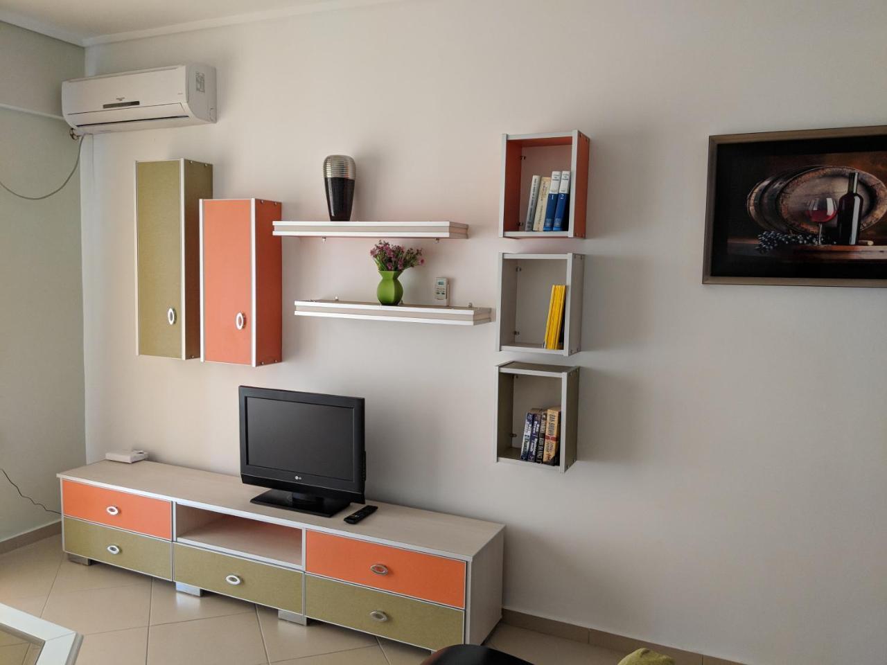 Seafront Apartment Sarandë Exteriör bild